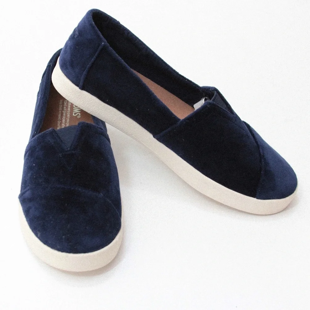 TOMS Avalon Navy Velvet Slip-On Sneakers